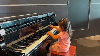 PIANO AT THE AIRPORT  MELBOURNE AUSTRALIA [upl. by Rieger]