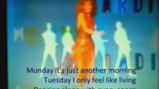 DALIDA  Laissezmoi danser version orginale PAROLES EN TEMPS UTILEwmv [upl. by Eilrahc]