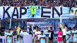 HD Mengharukan Tribute Khusus Legenda Choirul Huda Oleh Persela Lamongan dan LA Mania [upl. by Selokcin]