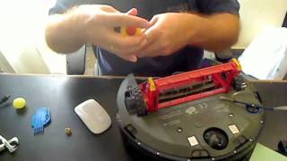 Como limpiar Roomba serie 500  How to clean a Roomba [upl. by Klemperer]