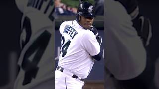 Ken Griffey Jr hits the 630th amp final HR of his MLB career  October 3 2009  Mariners vs Rangers [upl. by Oidgime578]