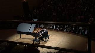 Sir András Schiff playing Beethoven [upl. by Lemon]