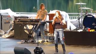 Gretchen Wilson  Here for the Party  live at Seaworld 2014 [upl. by Nelly]