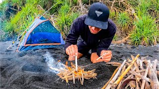 ACAMPADA EN SOLITARIO SIN COMIDA CASI PERDÍ TODO LO QUE TENÍA Fogatas pesca y exploración [upl. by Nolly]