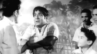 Sivaji Ganesan Visits AVM Studio  Raman Ethanai Ramanadi Comedy Scene [upl. by Aitram]