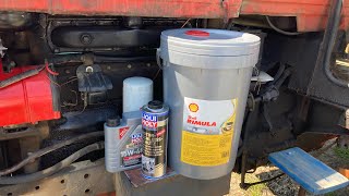 Shell Rimula R4 X 15w40 amp Liqui Moly PRO LINE MoS2 amp UTB U650 oil change [upl. by Eornom]