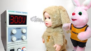 Overvolting toys 12 Smoking baby and HIGH VOLTAGE Duracell [upl. by Deckert]