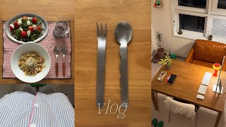 Vlog 자취시작🏠 브런치 차려 먹기🍽️ 바질 오일 파스타 웨이브고데기 고등어 덮밥 런던베이글 추천 복층 오피스텔 꾸미기 서울 브이로그 [upl. by Diane-Marie]