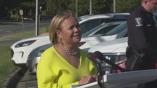 Charlotte mayor tearfully addresses deadly shooting that killed 3 US Marshal officers [upl. by Mellisent860]