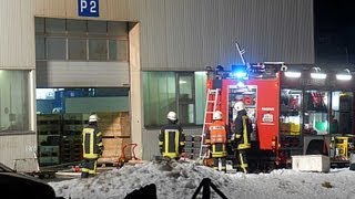 Funkenflug sorgt für Brand in Filteranlage [upl. by Werdnaed805]