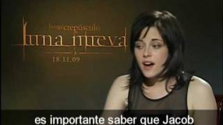 Saga Crepúsculo  Entrevista a Kristen Stewart [upl. by Oiromed]