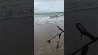 Trouwring terug gevonden strand Domburg [upl. by Kathryn]