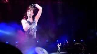 Sandy Lam Concert 050412  爱上一个不回家的人 [upl. by Johns621]