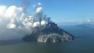 Islanders flee as Papua New Guinea volcano erupts  video [upl. by Biagio218]