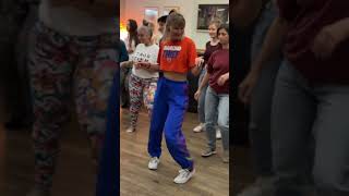 Clase de pasitos de bachata 🇩🇴🇩🇪 annabaila [upl. by Swithbart917]