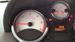 Rumore motore 1500 giri Peugeot 207 14 hdi [upl. by Eem242]