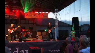 TRZY GITARY  quot10 w skali Beaufortaquot LIVE 2011 [upl. by Malvin]