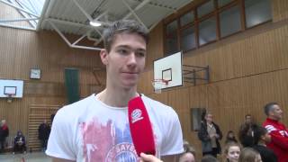 Dunks und Autogramme von Daniel Mayr beim Camp in Freising [upl. by Hguh349]