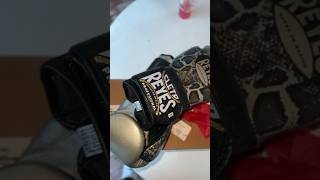 CLETO REYES TRAINING BOXING GLOVES WITH HOOK AND LOOP CLOSURE – SILVERBLACK STEEL SNAKE 12oz [upl. by Pierre]