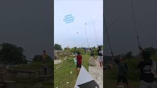 Serbuan layangan putus layangan layanganputus mengejarlayanganputus kitefighter kite [upl. by Tshombe747]