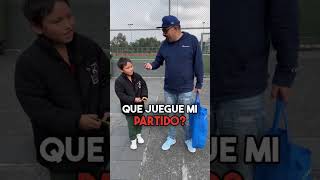 ¡¡BROMA Y REGALO A PEQUEÑO FUTBOLISTA ⚽️🔥 TikTokDeportes Futbol Regalo [upl. by Sashenka]