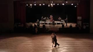 Leo Calvelli y Eugenia Usandivaras  Oblivion  Abrazo Tango Metz Festival 2016 [upl. by Nicki]