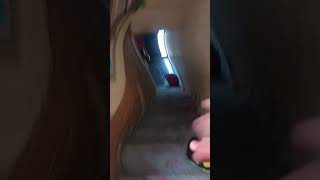 Tres acusados de filtro de caídas de las escaleras parte 2 [upl. by Beata]