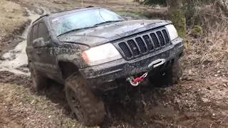 OFFROAD CZ JEEP GRAND CHEROKEE WJ 47 V8 DRONSHOT [upl. by Eceinert]