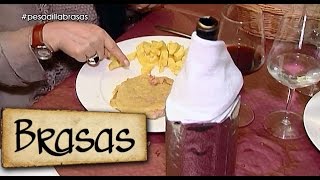 Una clienta del Brasas quotEste cachopo está ya comidoquot [upl. by Ful]