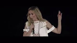 Helene Fischer „Hier ist was schief“ [upl. by Robb]