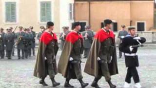 ROMA  Piazza Del Quirinale  Cambio della guardia Granatieri di Sardegna [upl. by Nairrod]