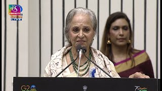 Waheeda Rehman receives the Dadasaheb Phalke Lifetime Achievement Award [upl. by Bloch18]