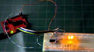 MSP430 Launchpad 74HC595 demo knight rider effect [upl. by Dianemarie]