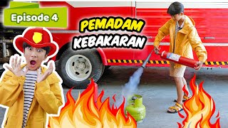 ZIYAN JADI PEMADAM KEBAKARAN  Belajar Bermain Seru Eps 4 [upl. by Sabra]