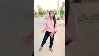 Hii re kariyeawa 😂😂youtubeshort youtubelike dancemoves trending youtube bhojpuri song dance [upl. by Saylor739]