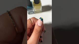 Floral nail art in just a few seconds  nailinspo easynailart nailtutorial simplenailart [upl. by Fotzsyzrk146]