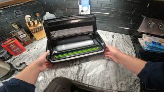 FoodSaver FM2900 Review Extend the Life of Your Food with Vacuum Sealing [upl. by Anrol]