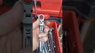 Milwaukee flex head ratchet wrench review [upl. by Arot]