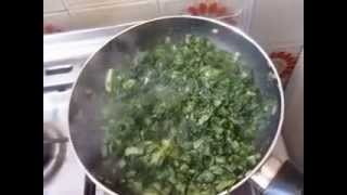 SALSA VERDE PARA PASTAS TALLARINES VERDES  PASO A PASO [upl. by Htenaj499]