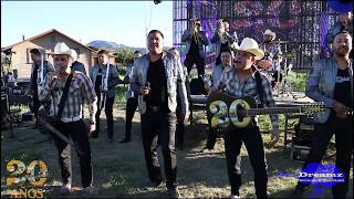 Los Cuates De Sinaloa  Negocio Cuajado Ft Banda La Llegadora  Videos en Vivo [upl. by Naxela]