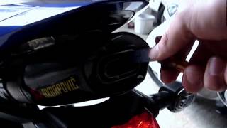 Honda 600RR Akrapovic Dbkiller removal [upl. by Tri618]