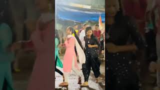 Mare😲 kapda meching karva ✨chhe garba navratrispecial love dancer ❤️ [upl. by Lemhar69]