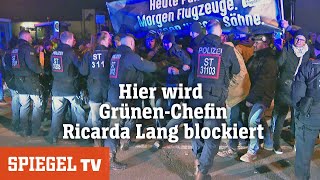 Polizeischutz für Grünenchefin Lang Tumulte bei Bauerndemo  SPIEGEL TV [upl. by Merrilee]