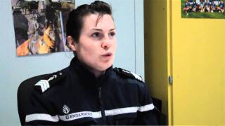 Vidéo métier  reportage avec des maîtreschiens de la Gendarmerie [upl. by Oicnoel873]