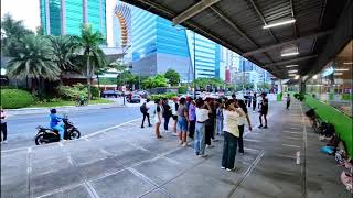 Manila Intersection of Death and some girlsdangerous rude intersection [upl. by Enella773]