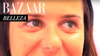 Cómo hacer un diseño de cejas personalizado por Benefit  Harpers Bazaar España [upl. by Donaghue]