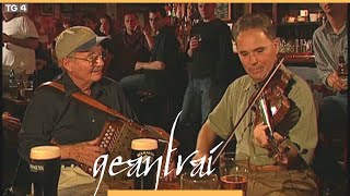 Séamus Connolly amp Joe Derrane  The Burren Irish Pub Boston 2003  Geantraí TG4 [upl. by Eizle]