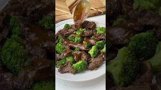 Slow Cooker Beef amp Broccoli 🥩🥦😋 [upl. by Valencia791]