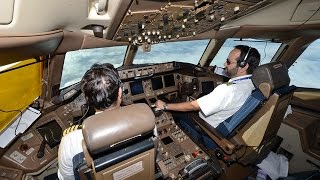 PIA Pakistan International Airlines London to Karachi from B777 flight deck [upl. by Blum]