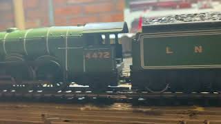 Hornby 00 Gauge Flying Scotsman in Trouble [upl. by Anir102]